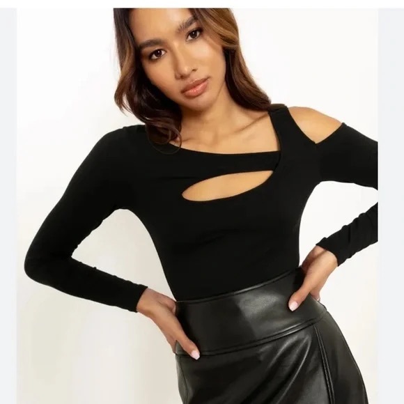 Blackmilk Tops - Blackmilk Black Cut-Out Asymetrical Top Long Sleeve XL